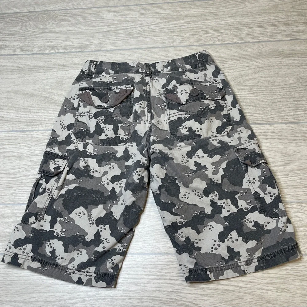Levi’s Gray Camo Cargo Shorts Boy’s Size 14 Regular